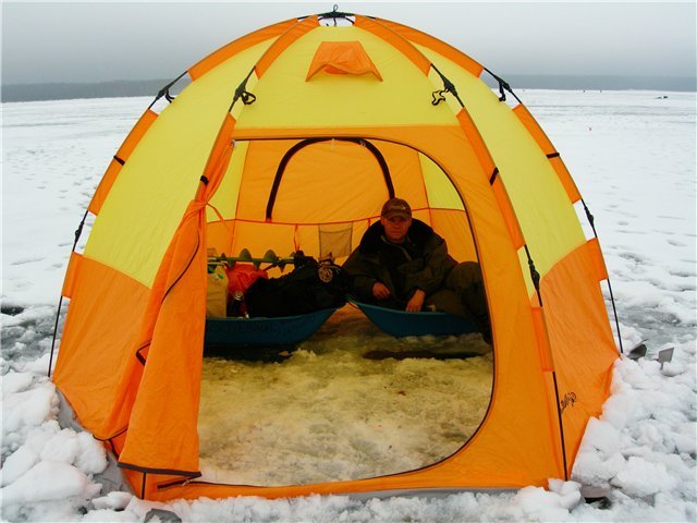 Как выбрать палатку для зимней рыбалки: лучшие модели и советы