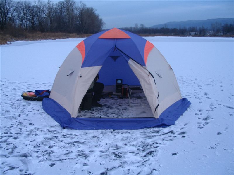 Раскладушка в зимнюю палатку
